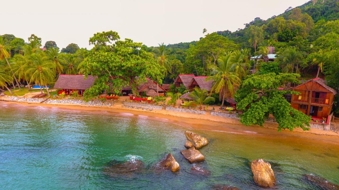 Floraly Komba Hotel - Nosy Komba Екстериор снимка