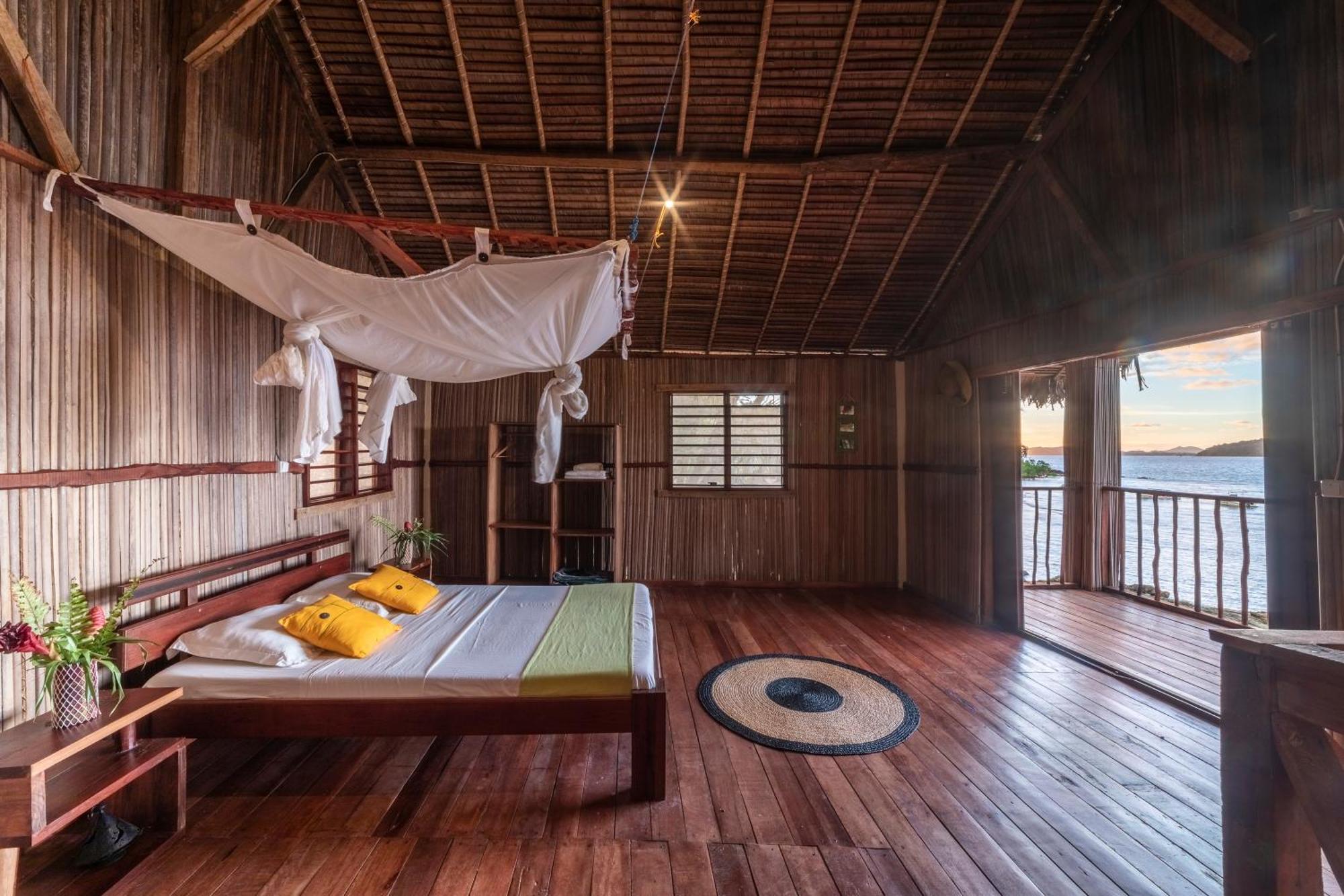 Floraly Komba Hotel - Nosy Komba Екстериор снимка