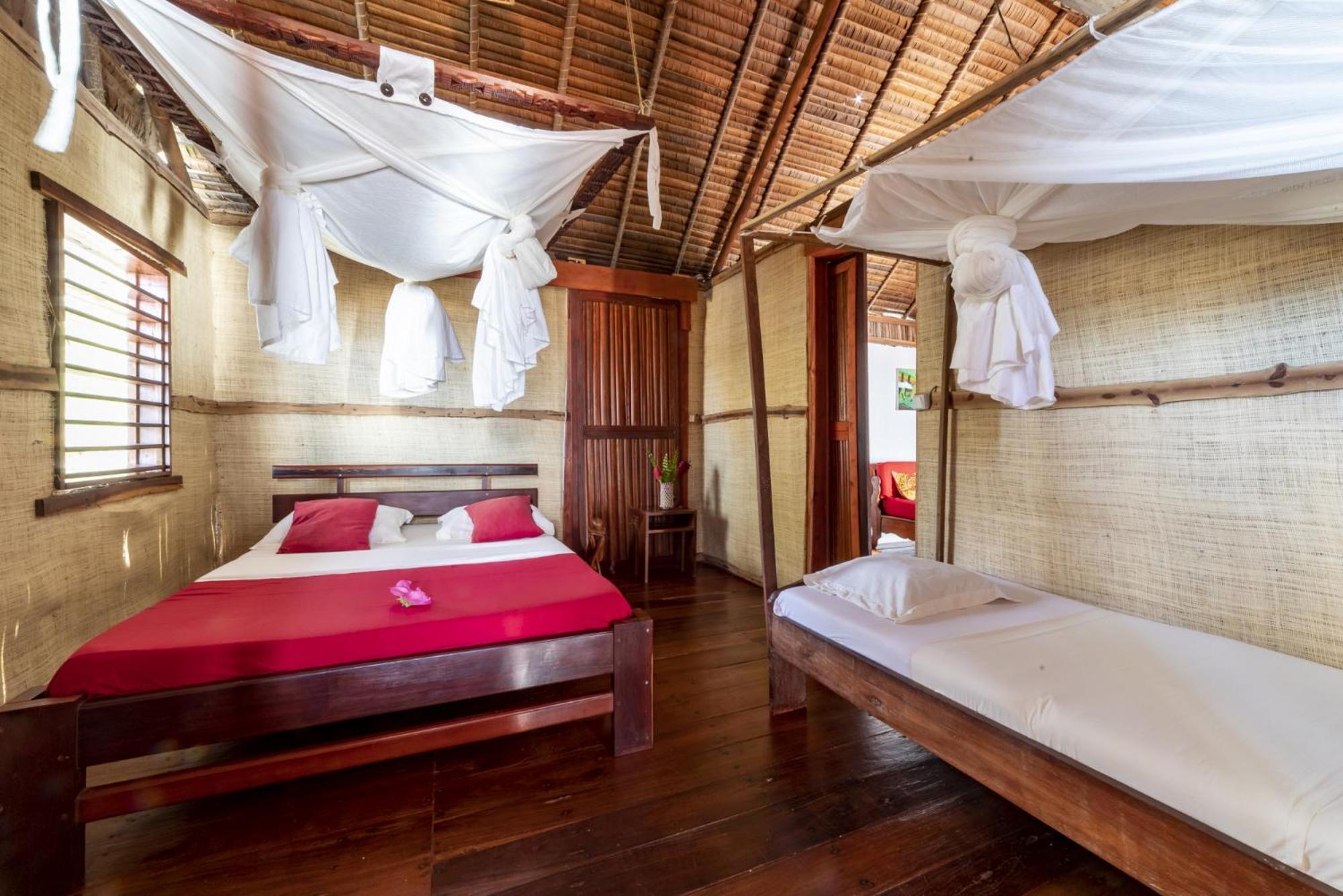 Floraly Komba Hotel - Nosy Komba Стая снимка